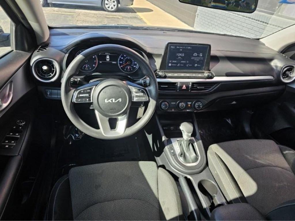 Kia Forte LXS IVT 2024
