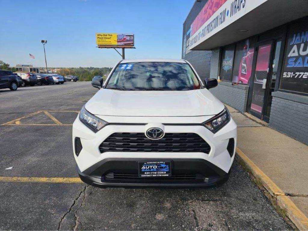 Toyota RAV4 LE FWD (Natl) 2022