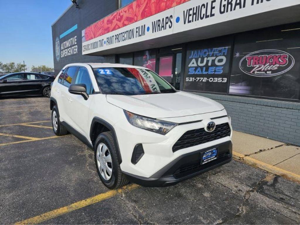 Toyota RAV4 LE FWD (Natl) 2022
