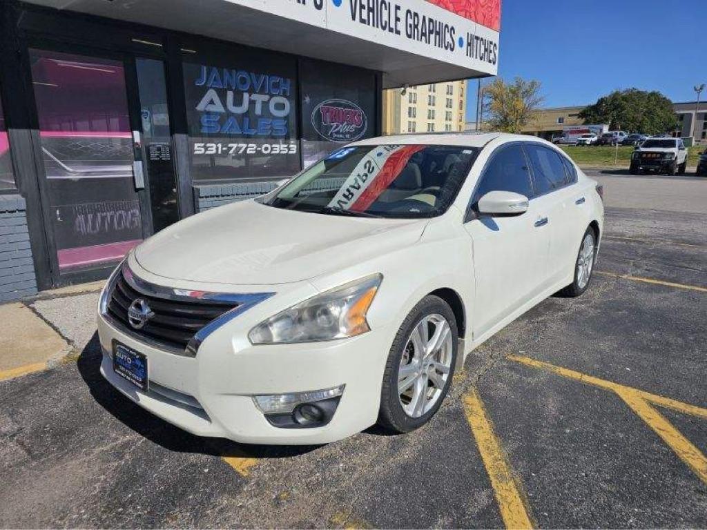 Nissan Altima 4dr Sdn V6 3.5 SL *Ltd Avail* 2015
