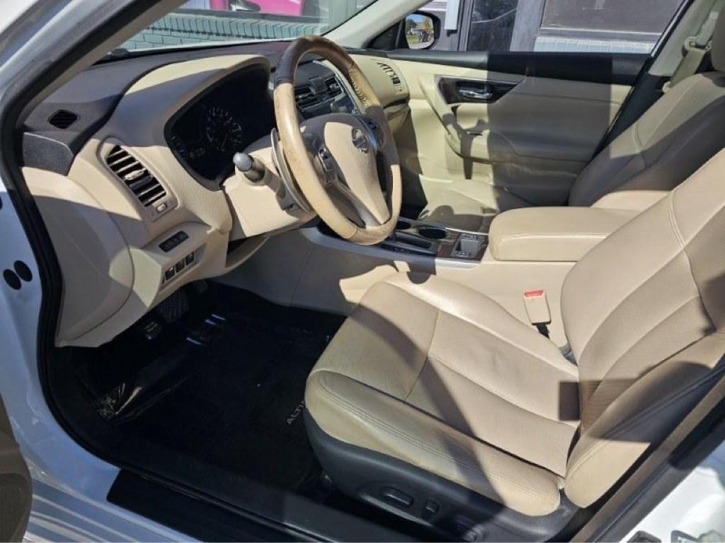 Nissan Altima 4dr Sdn V6 3.5 SL *Ltd Avail* 2015