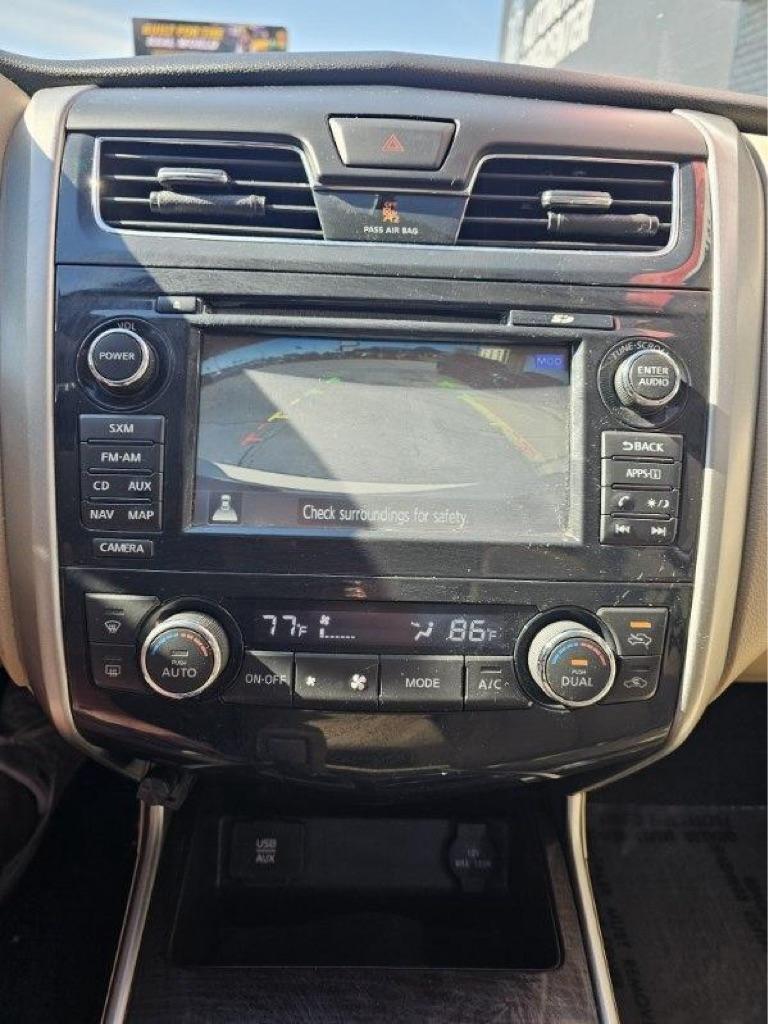 Nissan Altima 4dr Sdn V6 3.5 SL *Ltd Avail* 2015