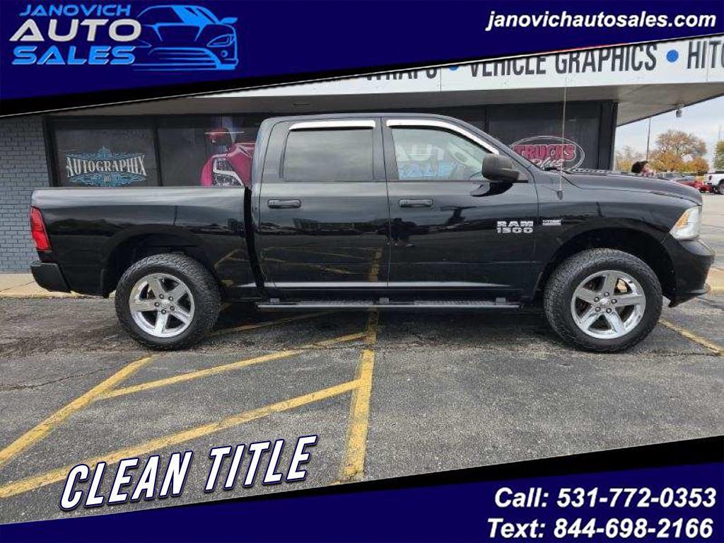 2015 RAM 1500 4WD Crew Cab 140.5" Express