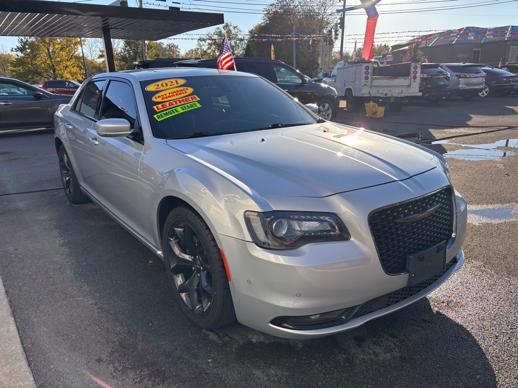Chrysler 300 S V6 RWD 2021