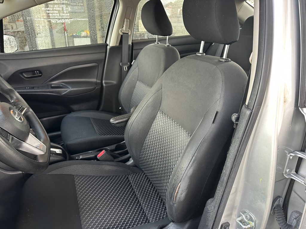 Nissan Versa S CVT 2020