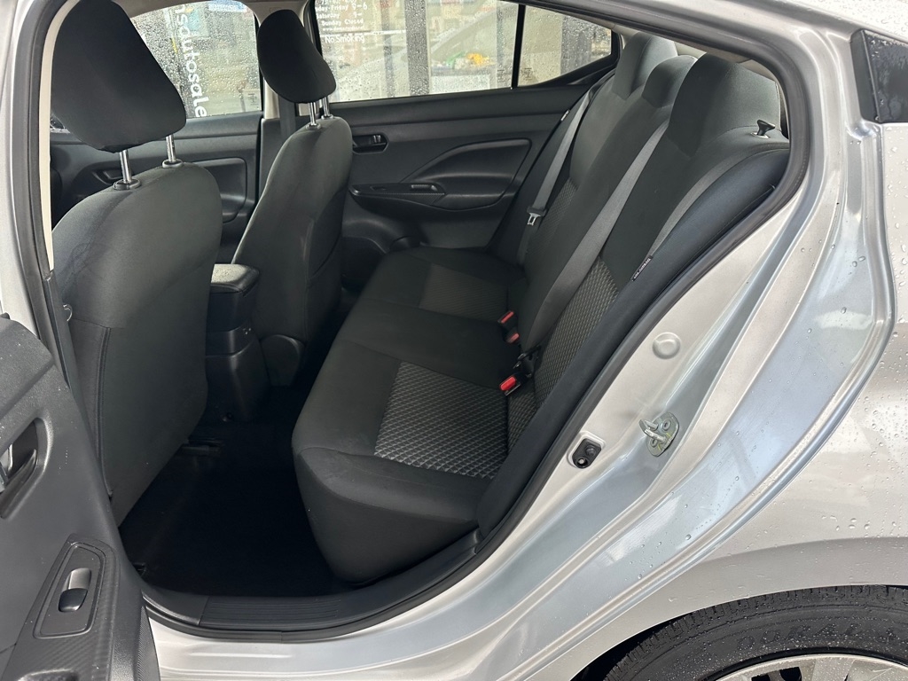 Nissan Versa S CVT 2020