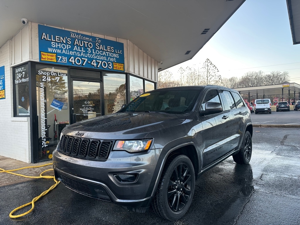 2019 Jeep Grand Cherokee Laredo 4WD