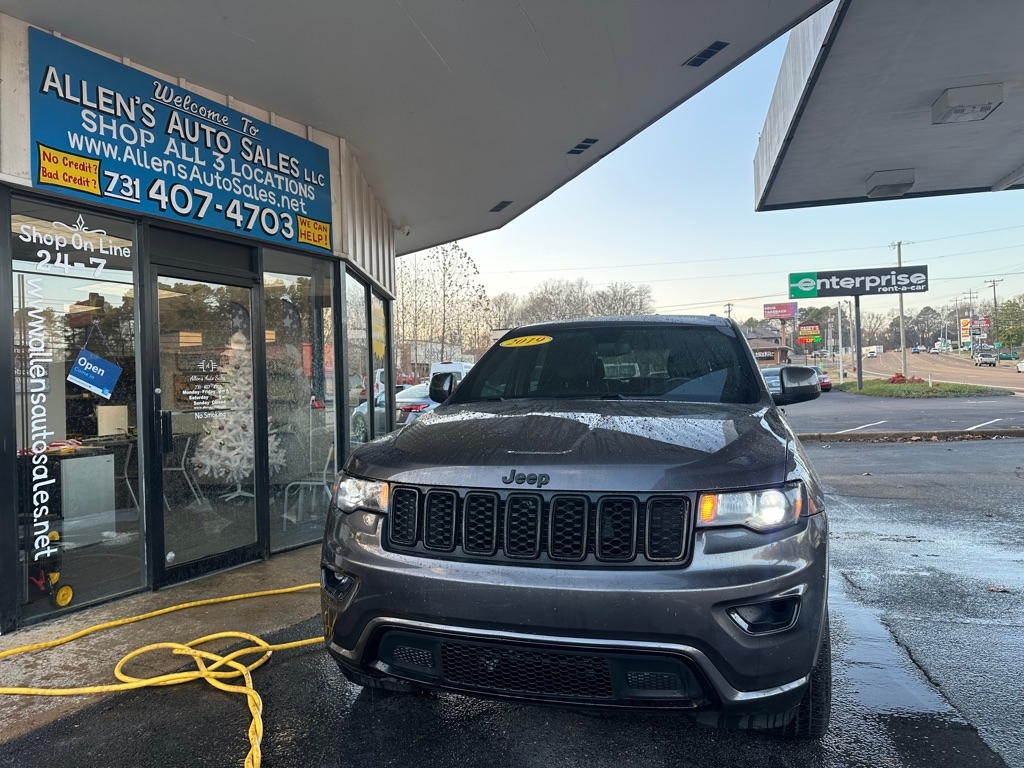 Jeep Grand Cherokee Laredo 4WD 2019