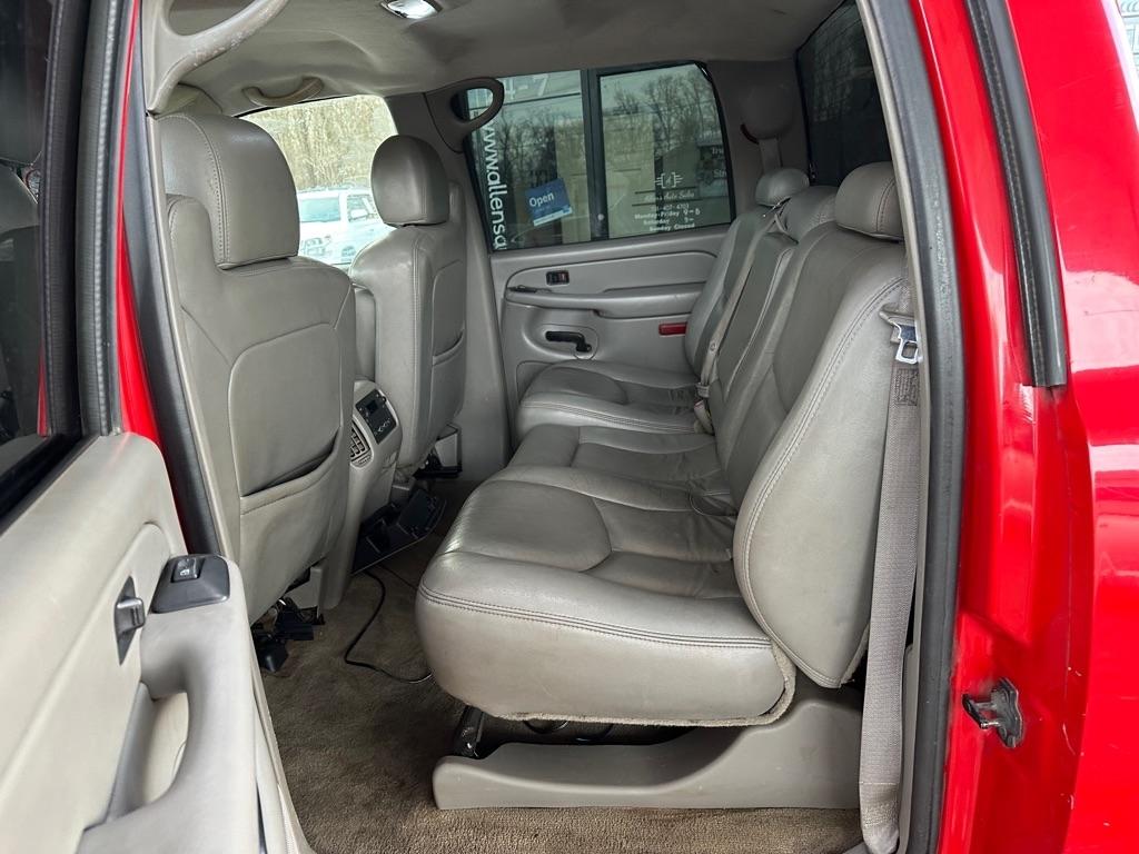 Chevrolet Silverado 2500HD Crew Cab Long Bed 4WD 2004