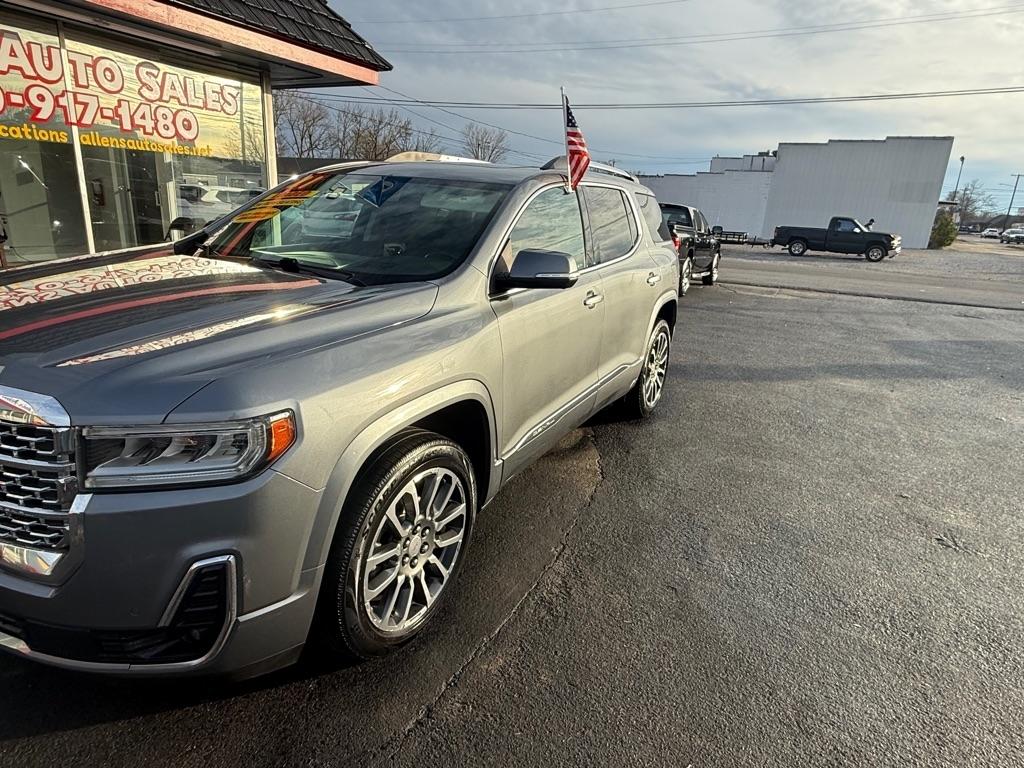 GMC Acadia Denali AWD 2021