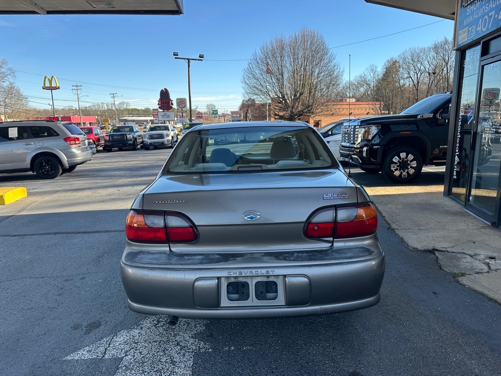 Chevrolet Malibu Base 1999