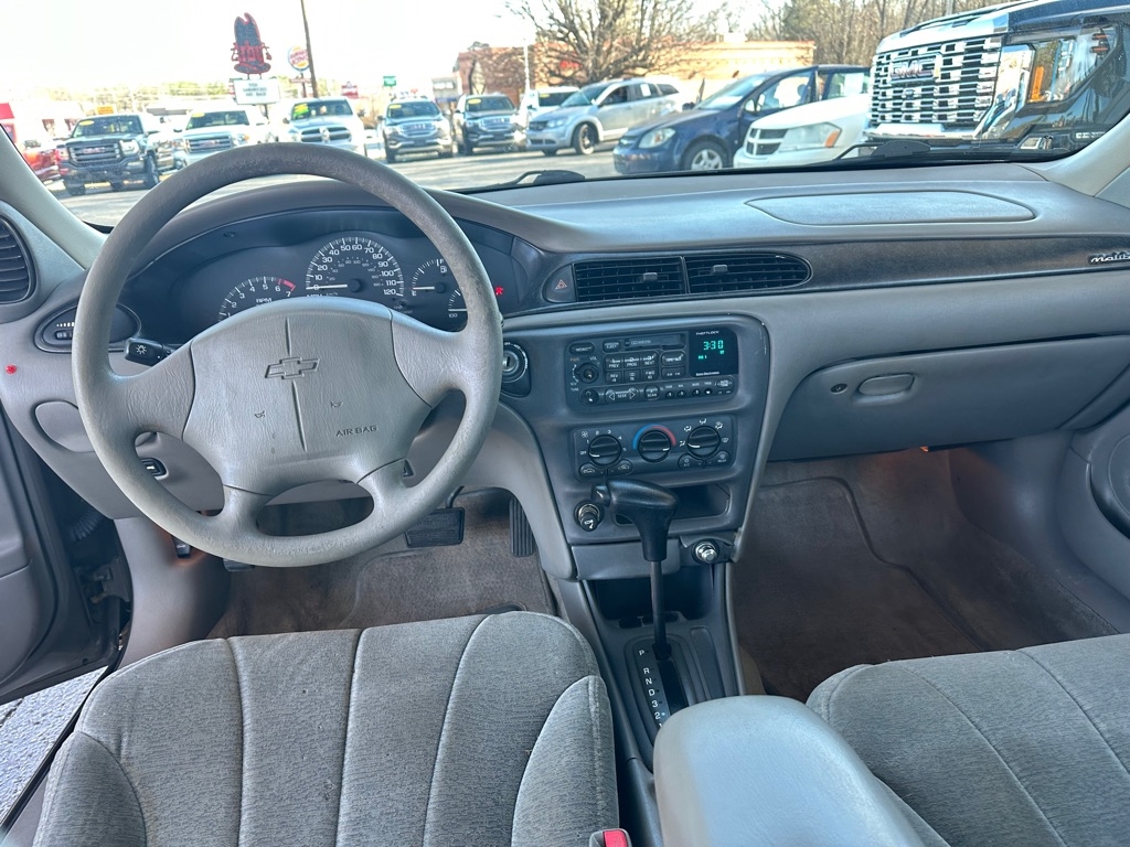 Chevrolet Malibu Base 1999