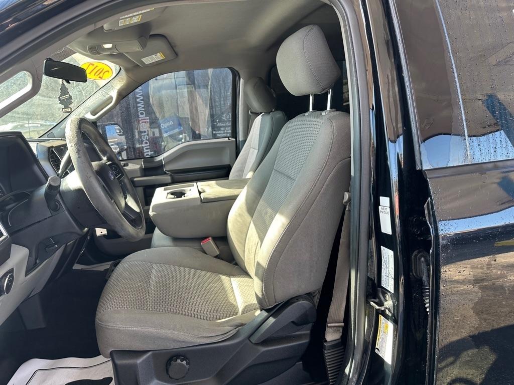 Ford F-150 XL SuperCrew 5.5-ft. Bed 2WD 2017