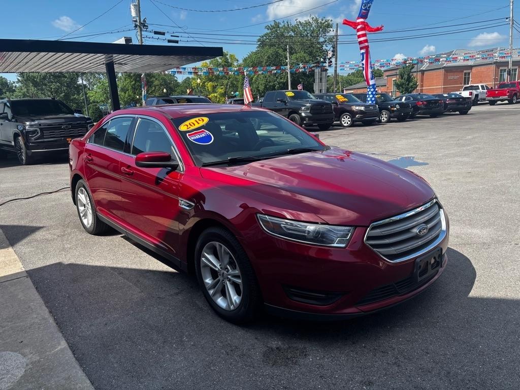 Ford Taurus SEL AWD 2019