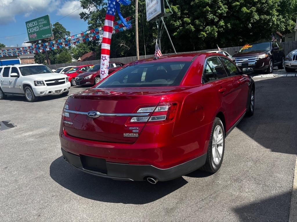 Ford Taurus SEL AWD 2019