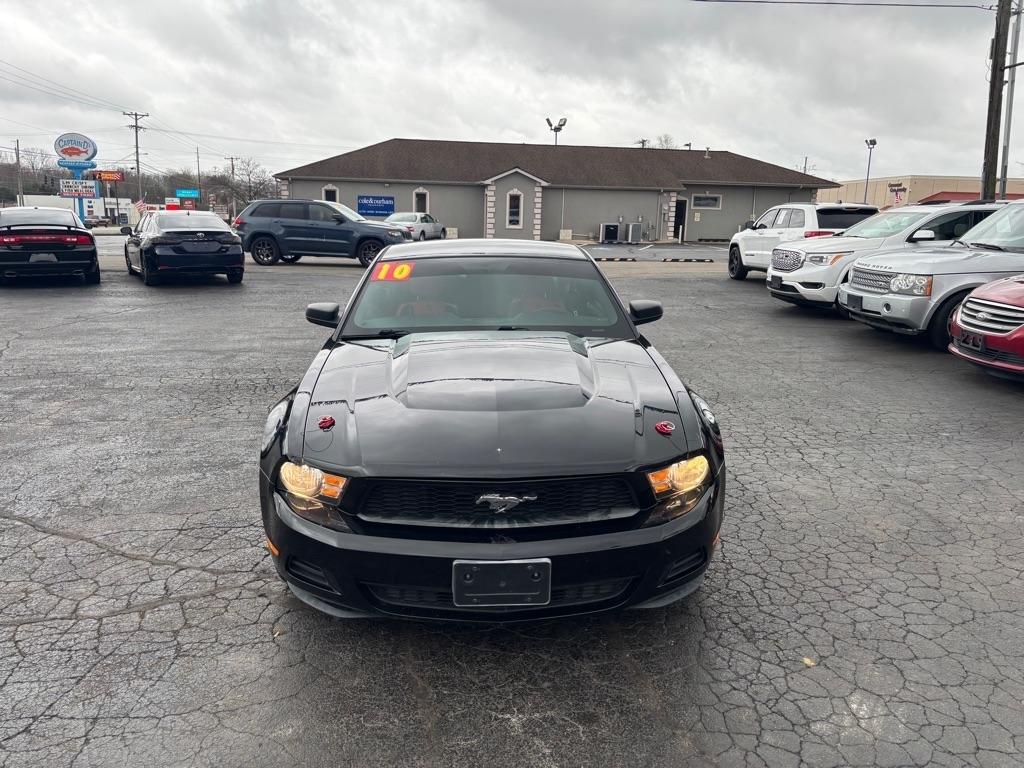 Ford Mustang V6 Coupe 2010