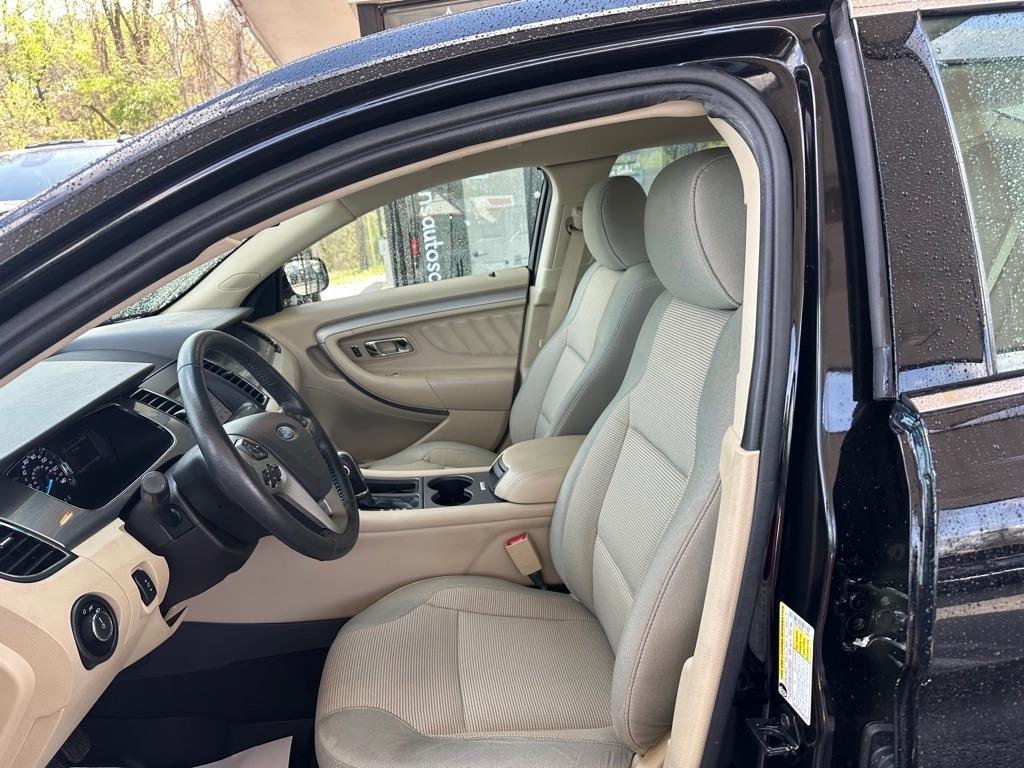 Ford Taurus SEL AWD 2019