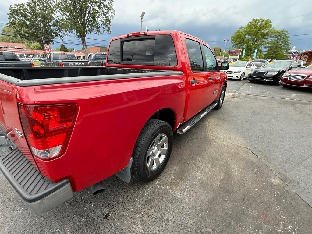 Nissan Titan XE Crew Cab 4WD SWB 2008