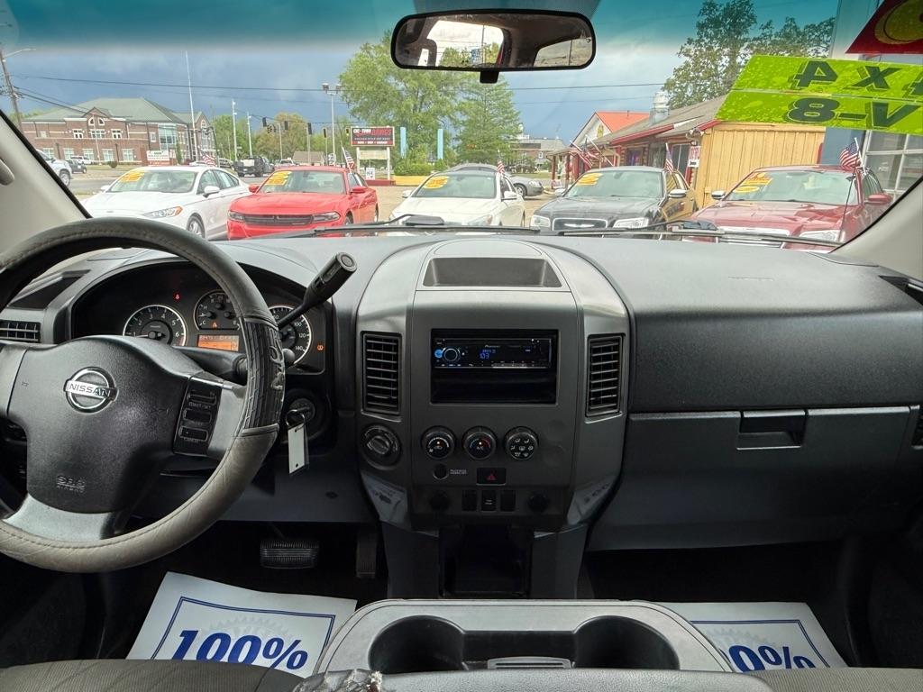 Nissan Titan XE Crew Cab 4WD SWB 2008