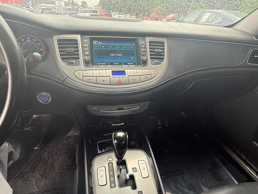 Hyundai Genesis 3.8L 2013