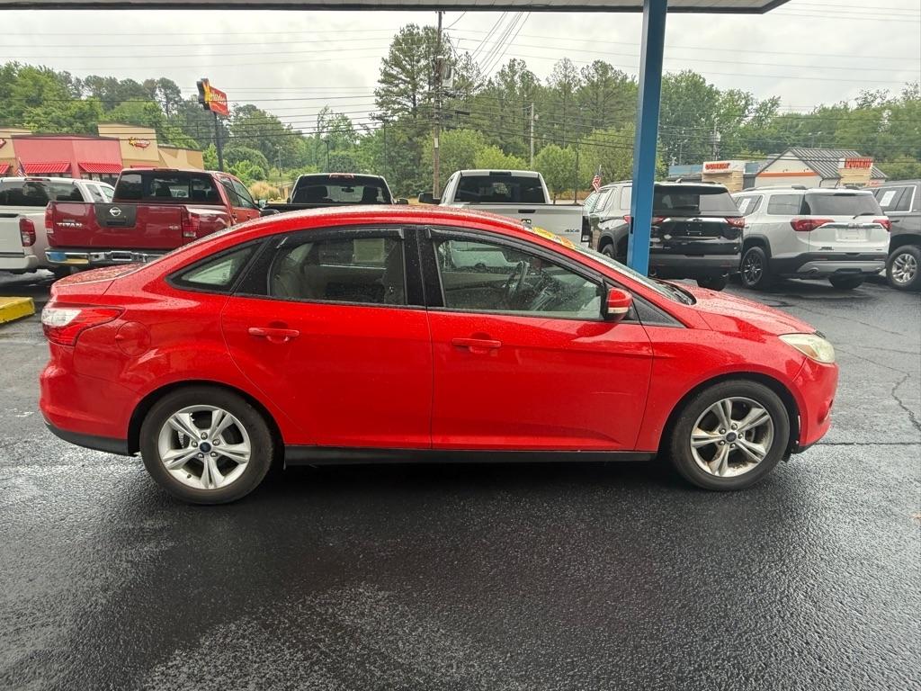 Ford Focus SE Sedan 2014