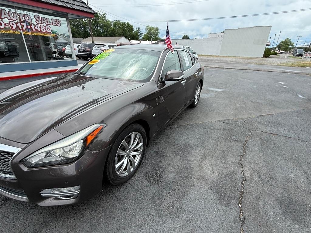 Infiniti Q70 3.7 2017