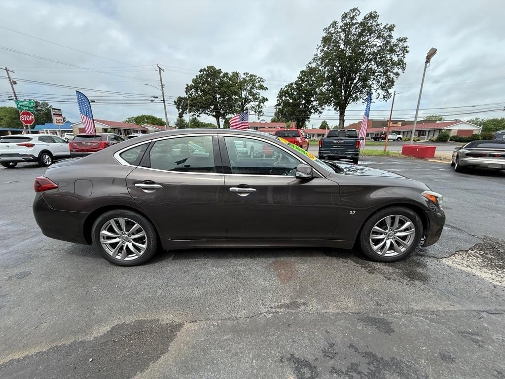 Infiniti Q70 3.7 2017
