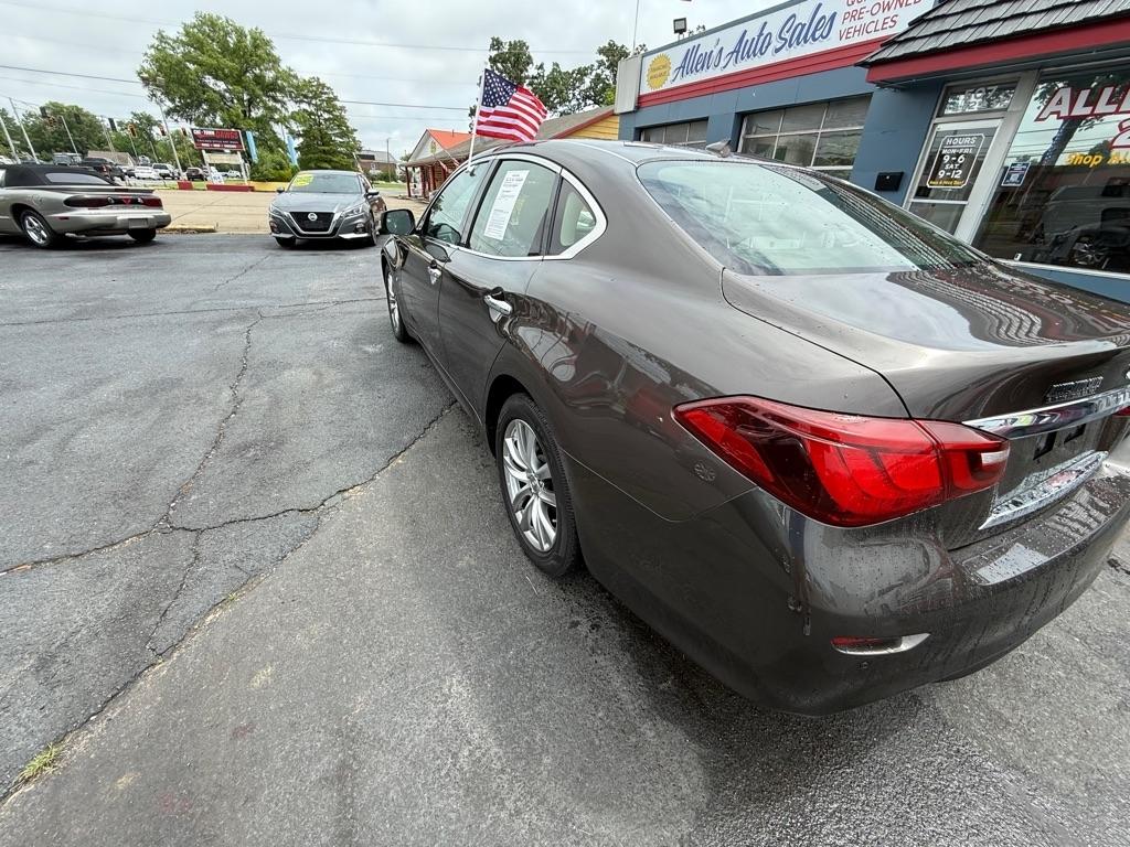 Infiniti Q70 3.7 2017