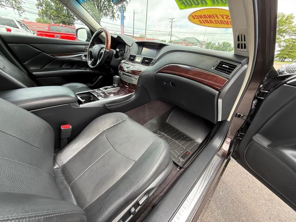 Infiniti Q70 3.7 2017