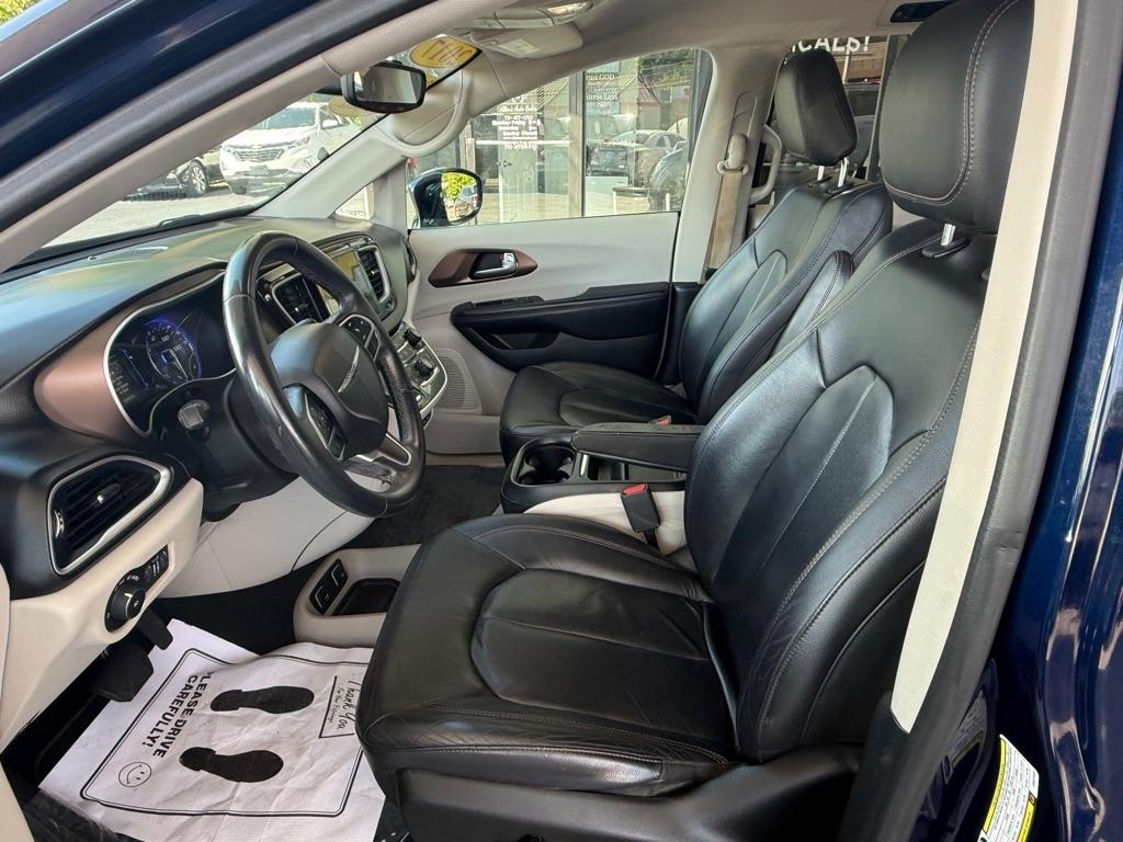 Chrysler Pacifica Touring-L 2017