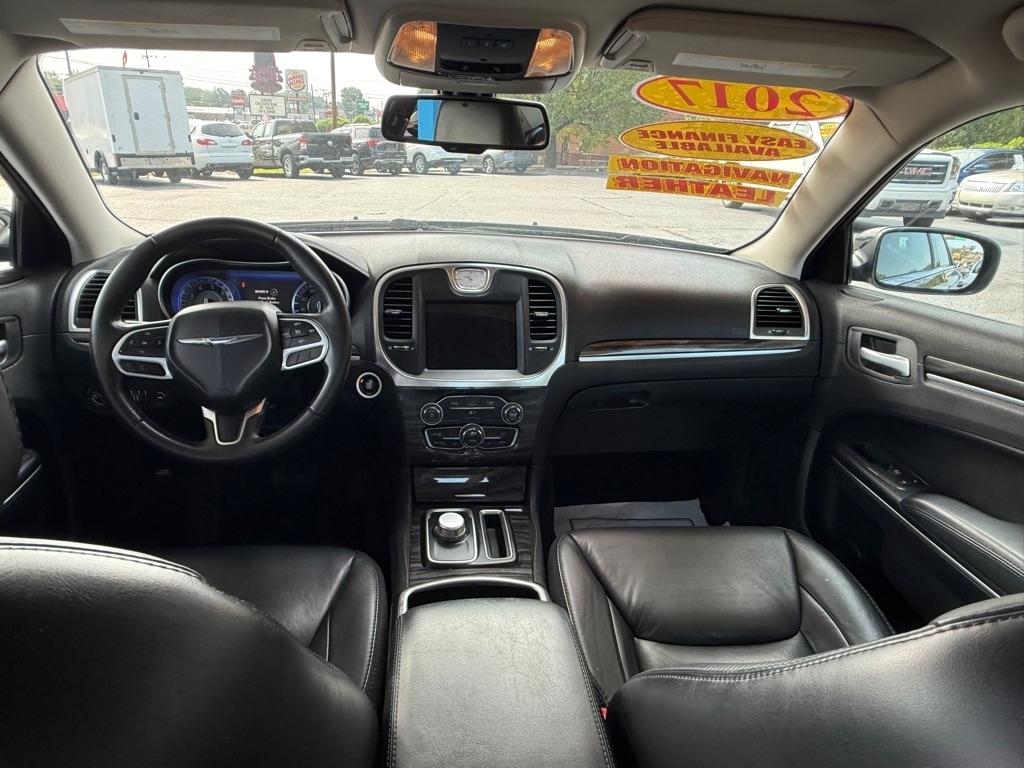 Chrysler 300 Limited RWD 2017
