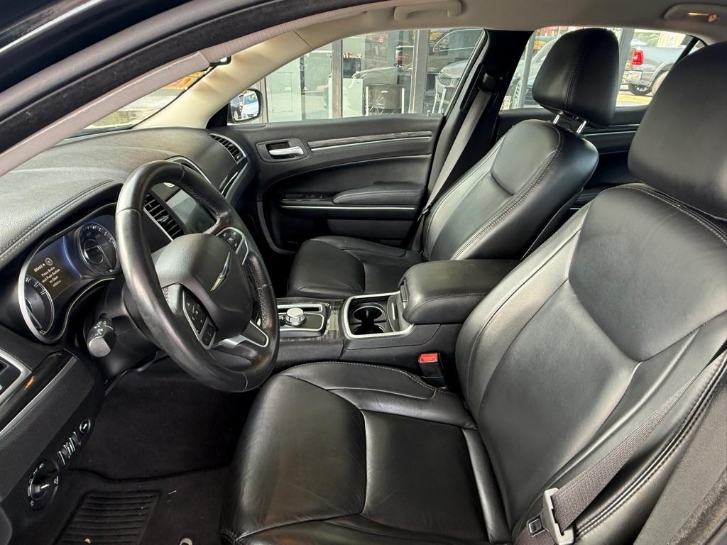 Chrysler 300 Limited RWD 2017