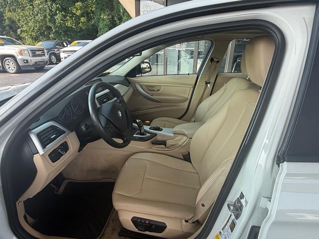 BMW 3-Series 328i Sedan 2013