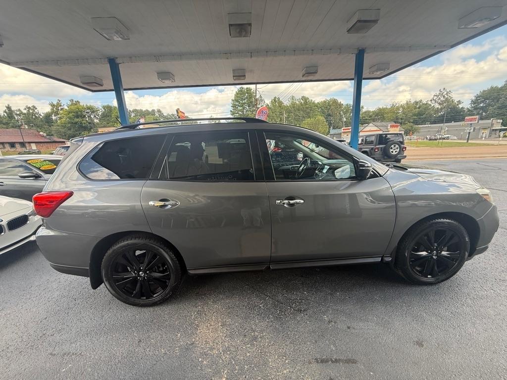 Nissan Pathfinder SL 4WD 2018