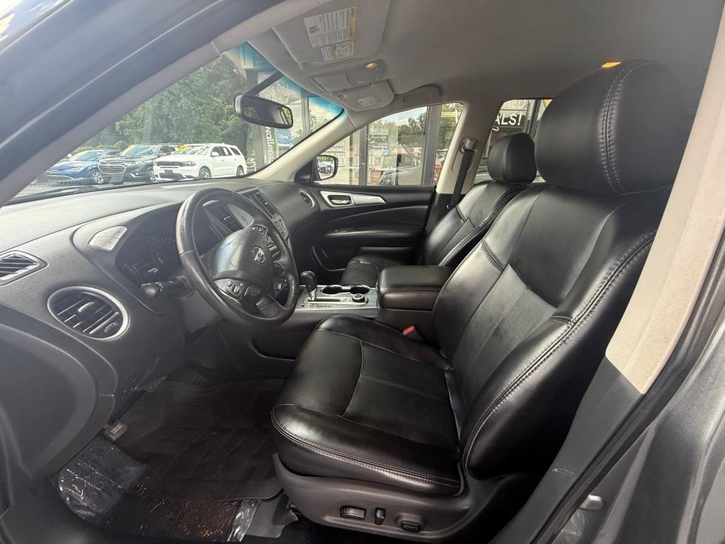 Nissan Pathfinder SL 4WD 2018