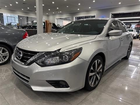 2016 Nissan Altima 2.5 SR Sedan 4D