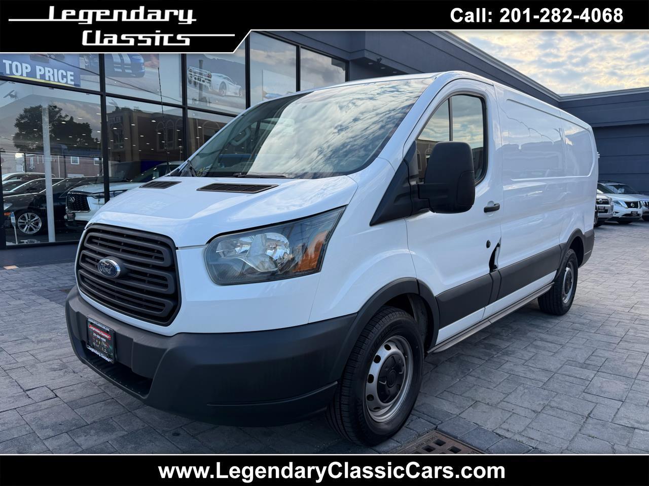 2015 Ford Transit Low Roof w/60/40 Side Door w/RWB Van 3D