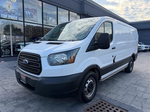 2015 Ford Transit Low Roof w/60/40 Side Door w/RWB Van 3D