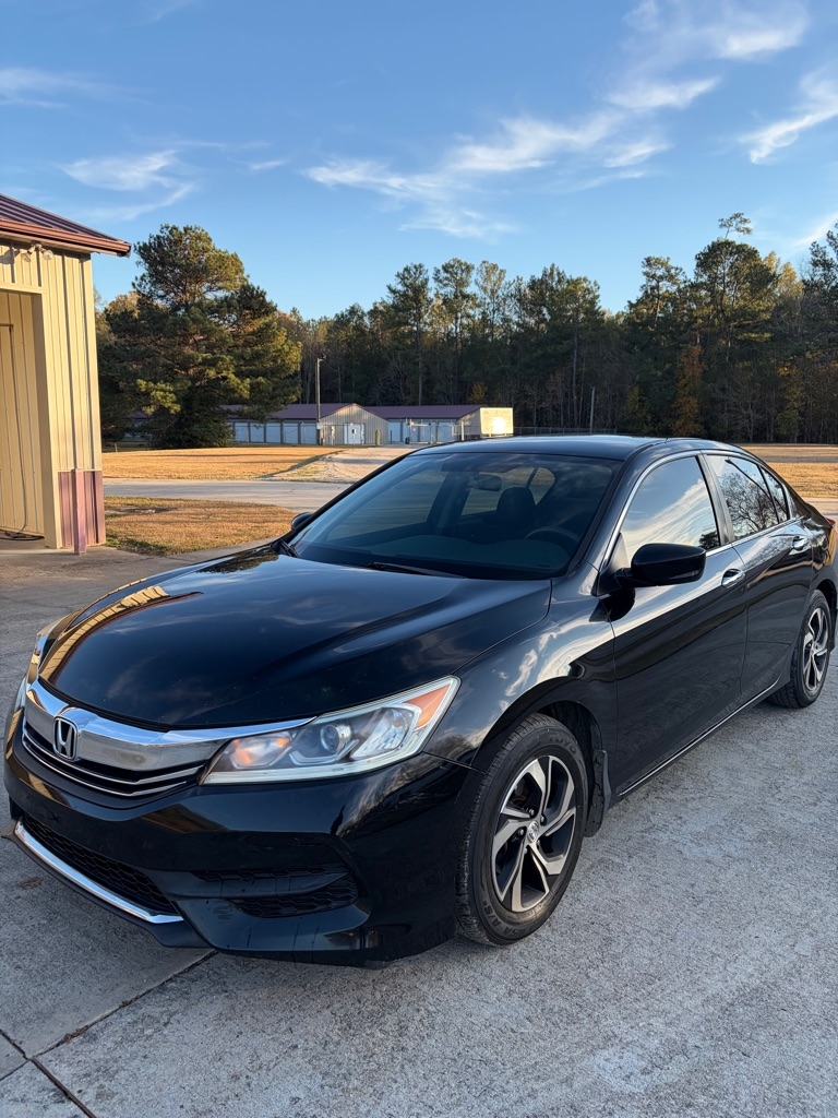 2016 Honda Accord LX's photo