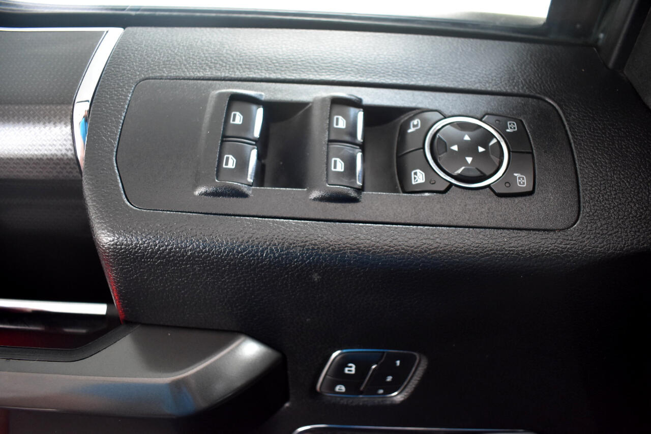 2017 Ford F-150 Lariat photo 38