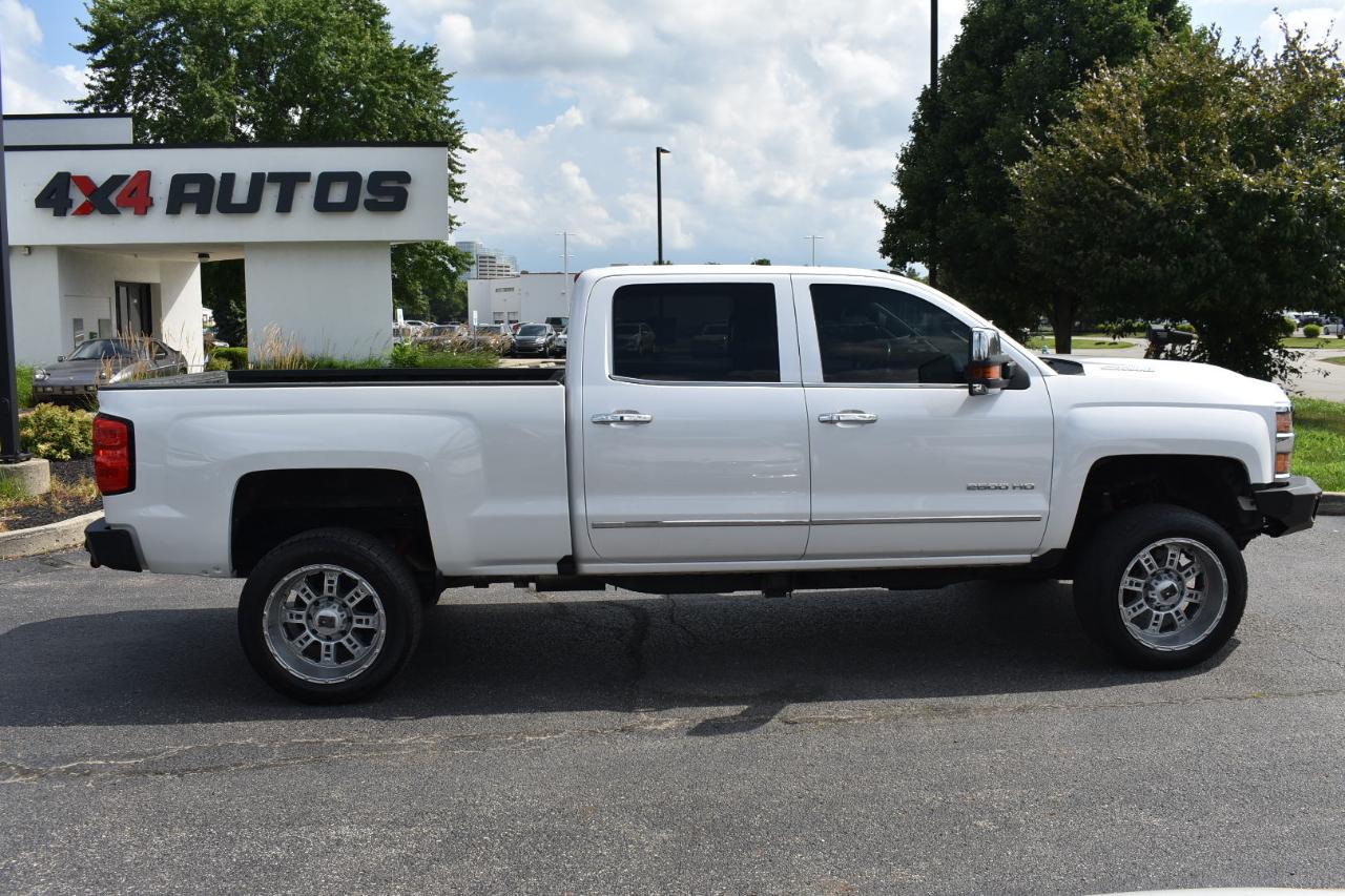 2019 Chevrolet Silverado 2500HD LTZ - Photo 7