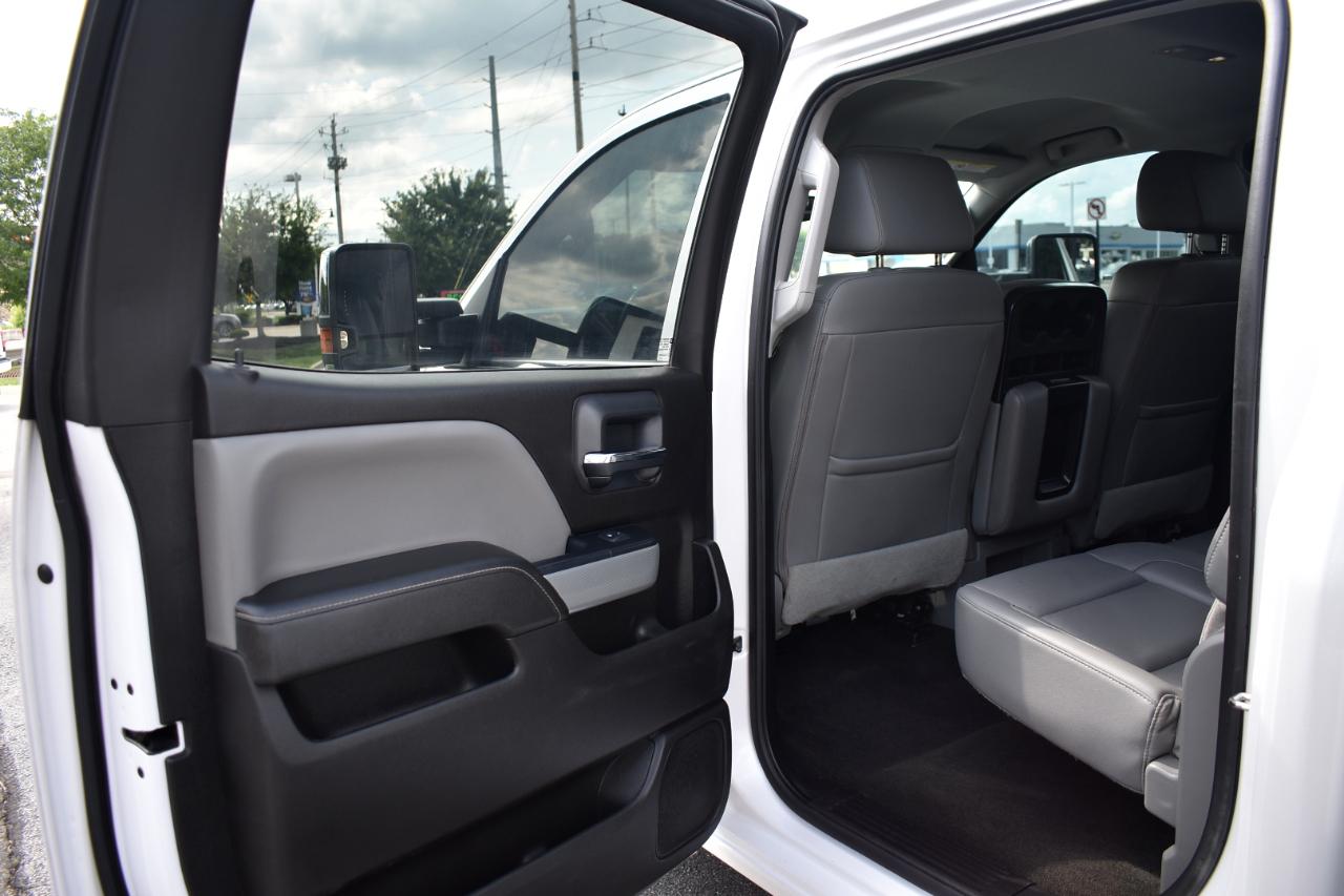 2019 Chevrolet Silverado 2500HD LTZ - Photo 13