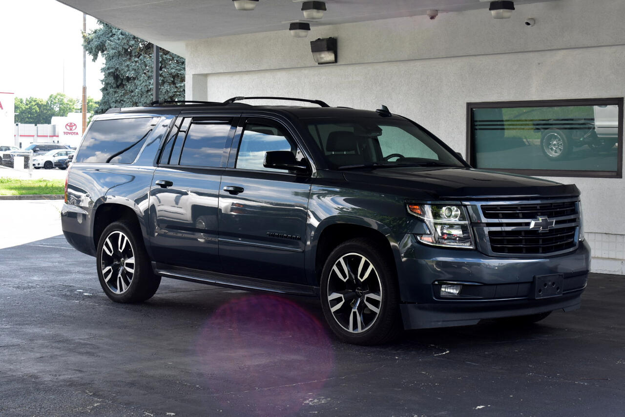2019 Chevrolet Suburban Premier photo 2