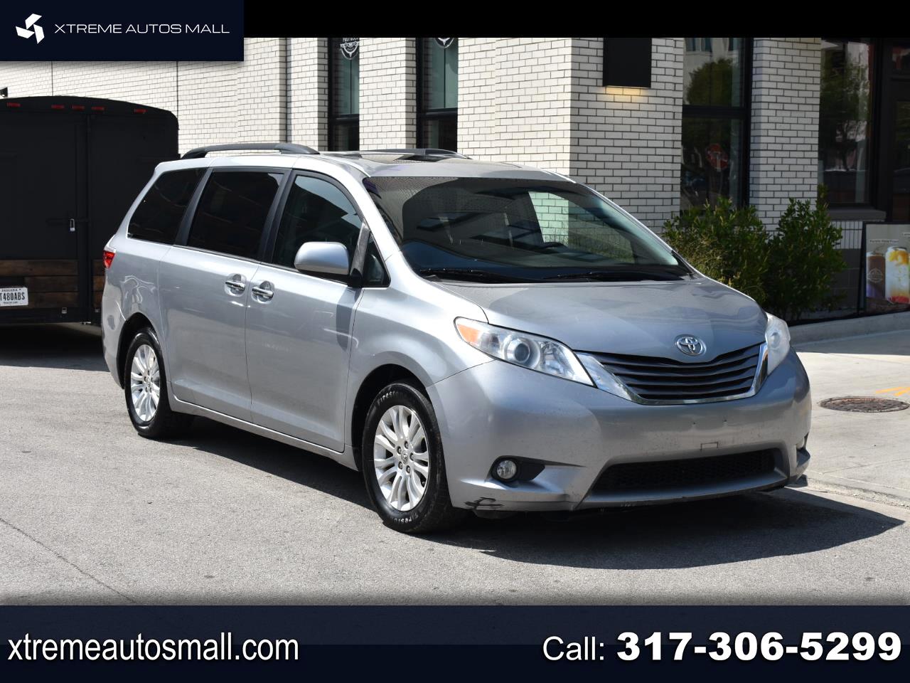 Image of 2017 Toyota Sienna