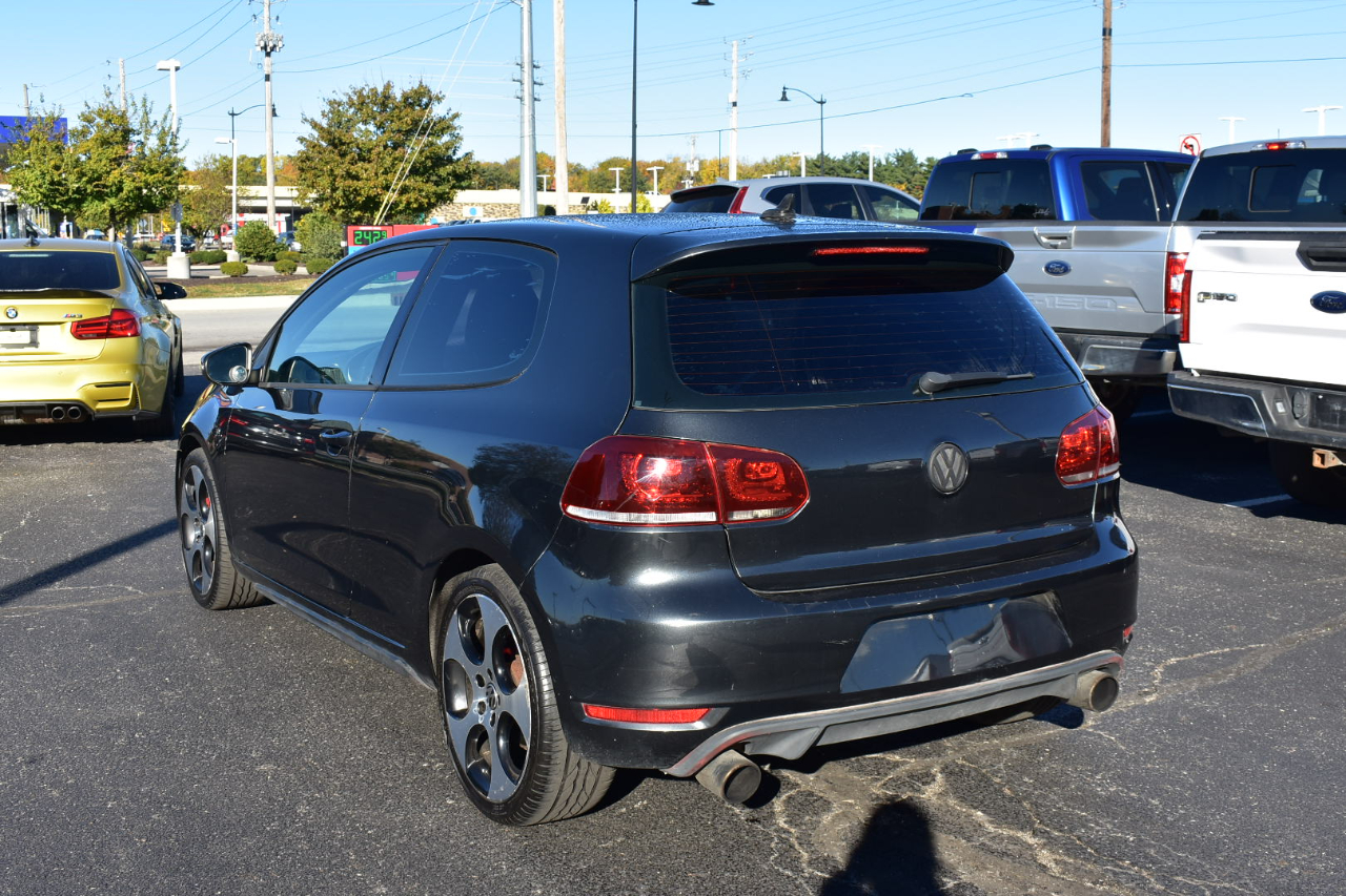 Volkswagen GTI 2-door 2012