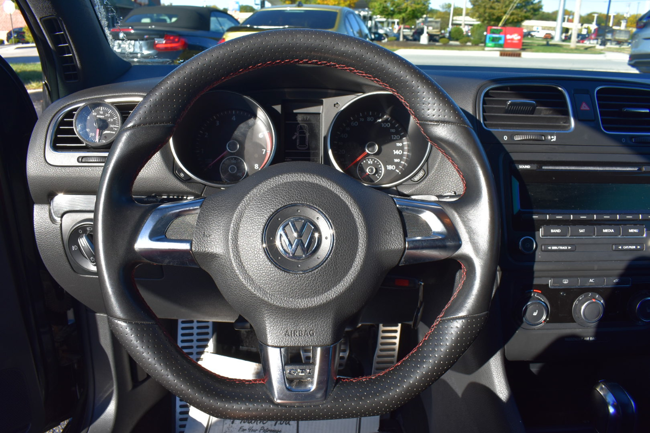 Volkswagen GTI 2-door 2012