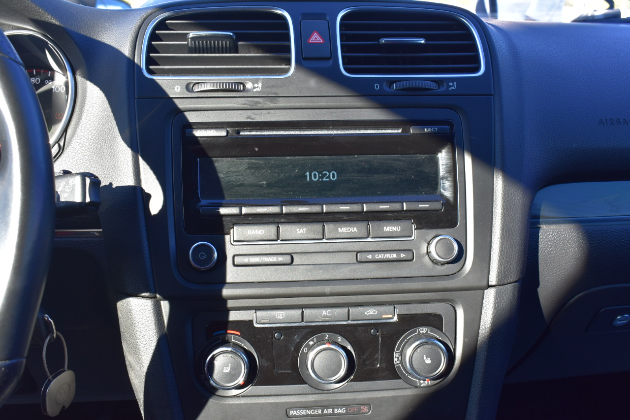 Volkswagen GTI 2-door 2012