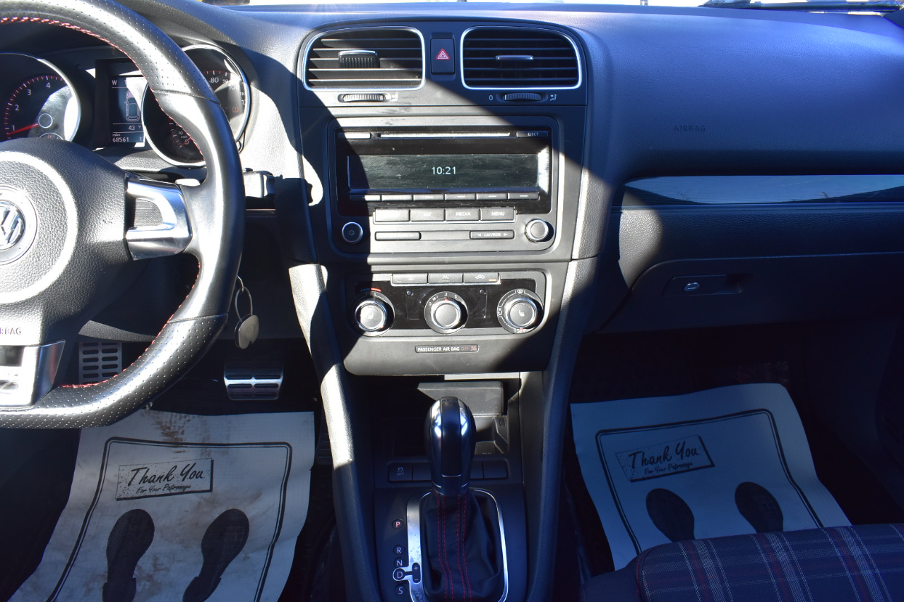 Volkswagen GTI 2-door 2012