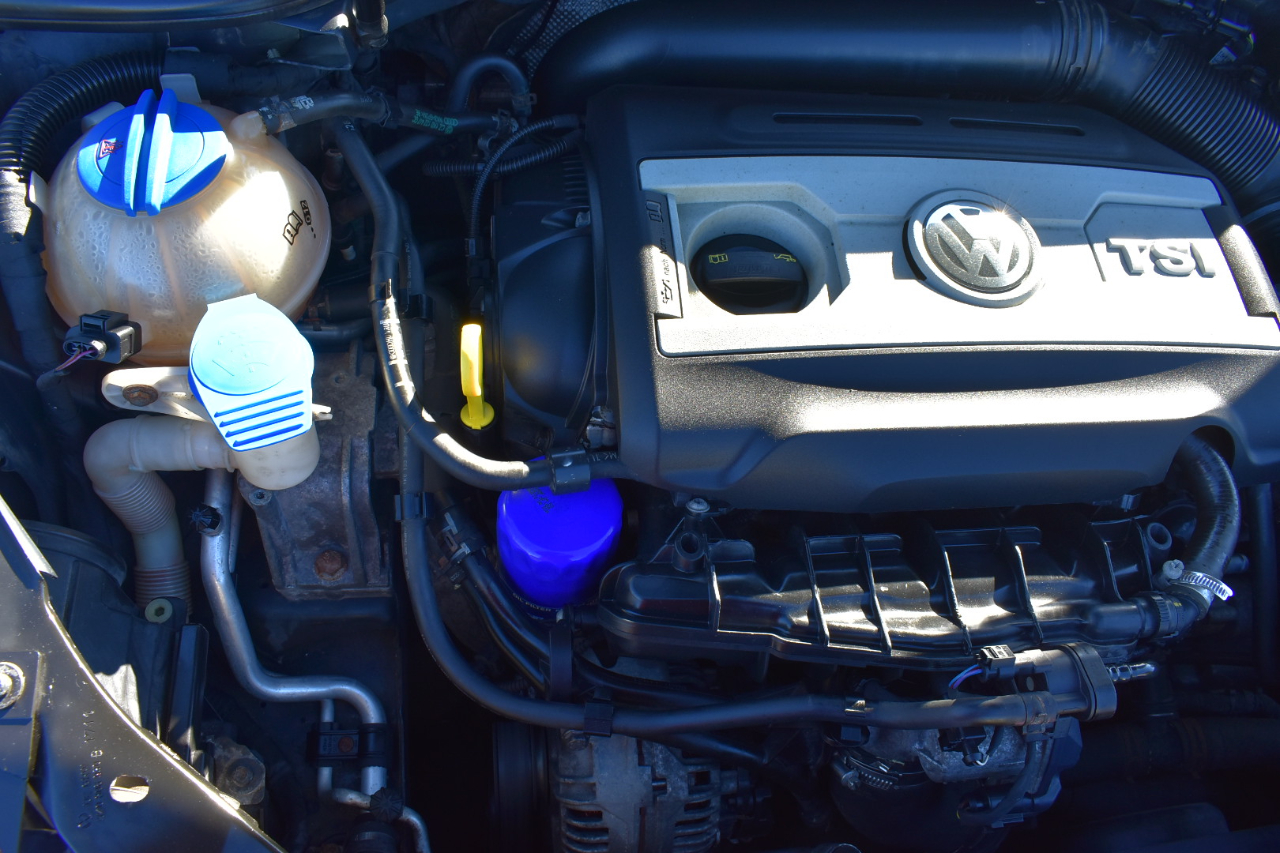 Volkswagen GTI 2-door 2012