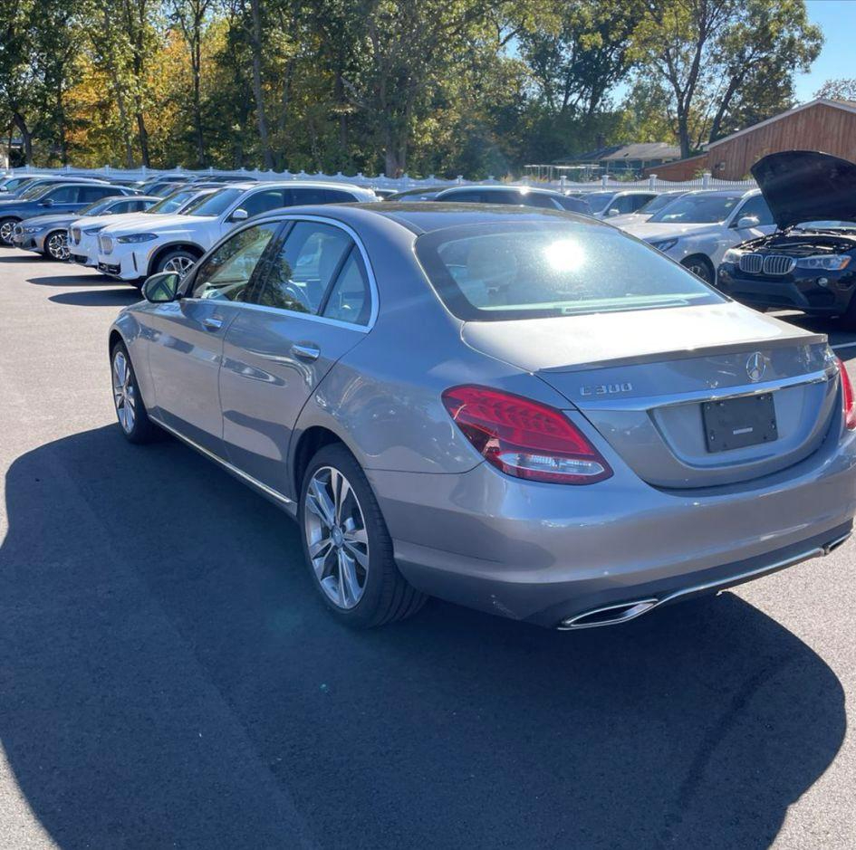 2016 Mercedes Benz C 300 4MATIC Sedan photo 3